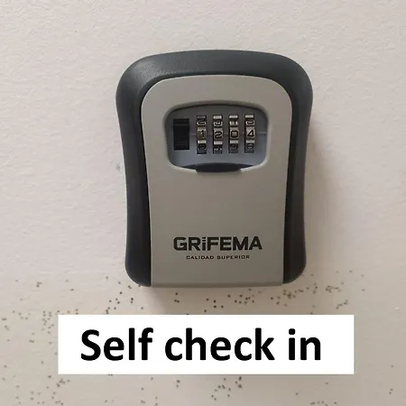 Furman - Self Check-in 3* Rakek