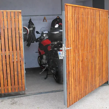 Hiša za goste Furman - Self Check-in